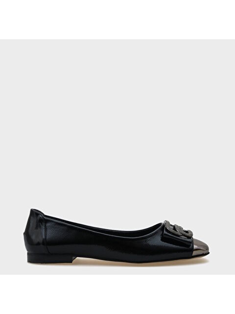 Capone Outfitters Adina Küt Burunlu Aynalı Taşlı Tokalı Kadın Babet - S000385803-19928