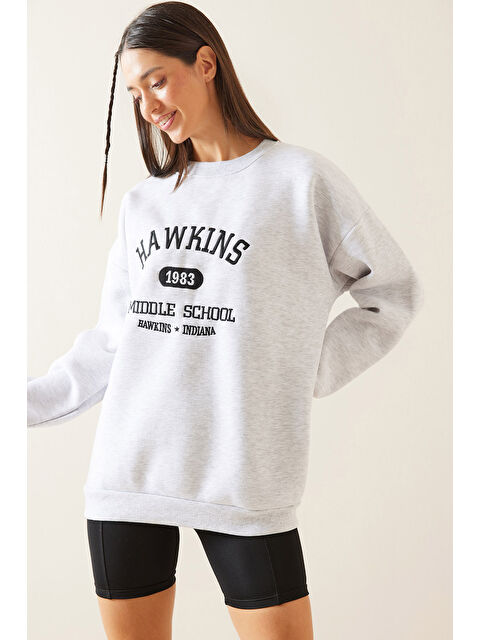 Xhan Gri Bisiklet Yaka Nakışlı Sweatshirt 5KXK8-48980-03 - S000280991-20600