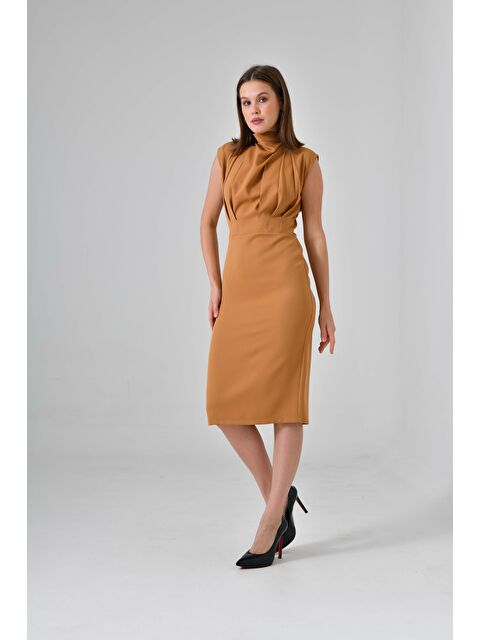Saade Kamel Hakim Yaka Elbise