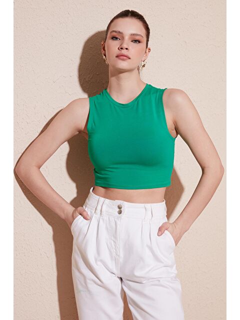 Lela Pamuklu Bisiklet Yaka Dar Kesim Crop Atlet - S000137434-17703