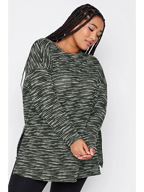 Stil Diva Büyük Beden Yırtmaç Detaylı Bisiklet Yaka Uzun Kollu Bluz 302606 - S000196795-37424