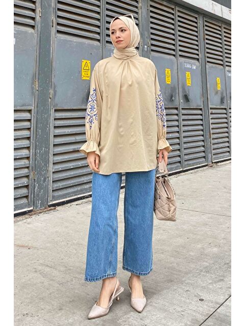 Lamelif Kol Nakışlı Tunik Bej