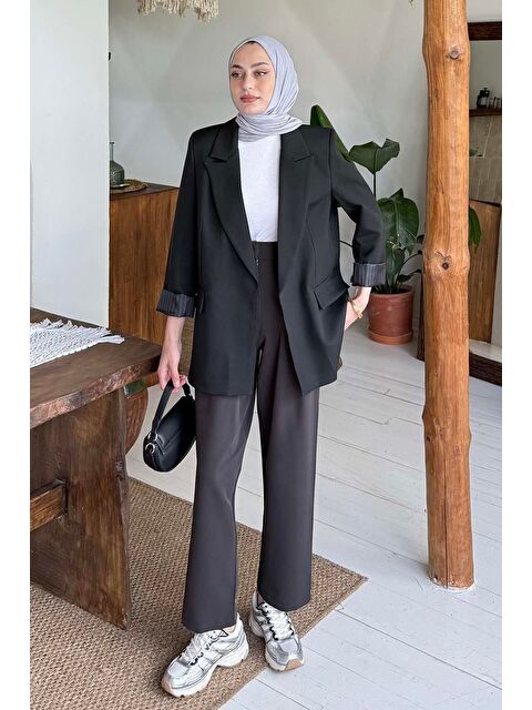 Lamelif Çizgili Astarlı Tesettür Ceket Siyah - S000517965-19351