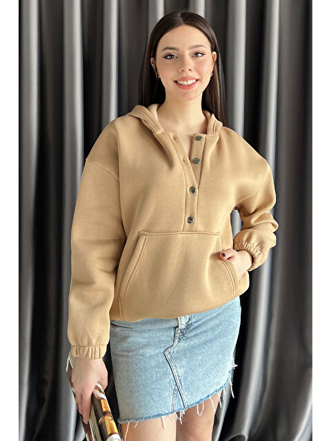 Gülseli Kadın Şardonlu Kanguru Cepli Düğme Detaylı Sweatshirt - S000338252-19966