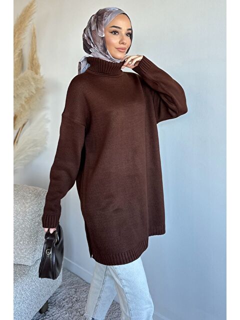 Julude Gülseli Balıkçı Yaka Yırtmaçlı Tesettür Triko Tunik - S000491637-19413