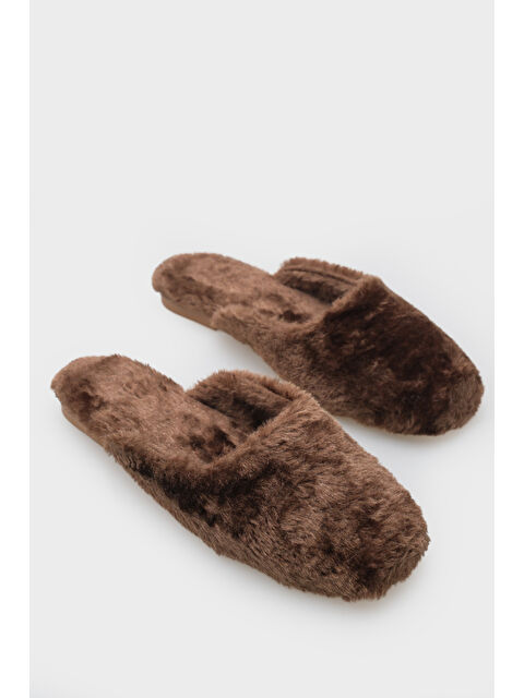 Capone Outfitters Cecile Kadın Pelüş Burnu Kapalı Terlik - S000514276-26429