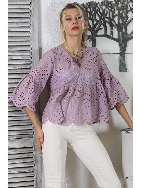 Chiccy Lila V Yaka Büzgülü Kol Bağlamalı Fistolu Dokuma Crop Fit Bluz - S000358652-17878