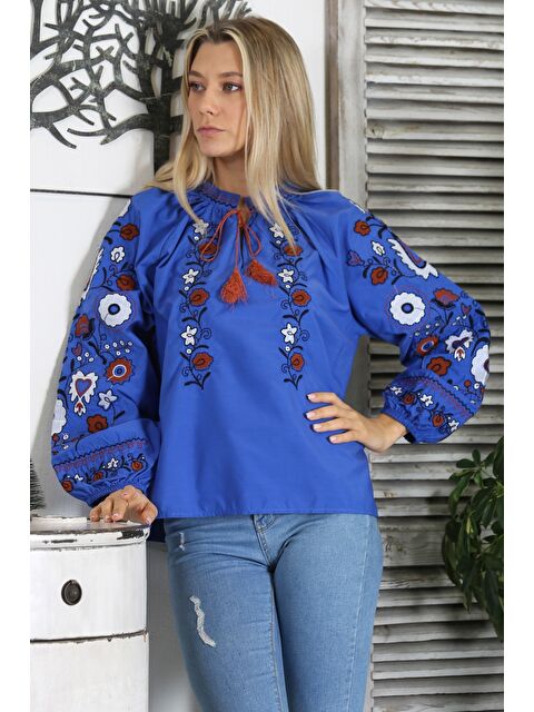 Chiccy Lavanta Mavisi Biritli Yaka Balon Kol Bağlamalı Yaka Ve Kol Nakışlı Dokuma Regular Fit Bluz - S000358665-14429