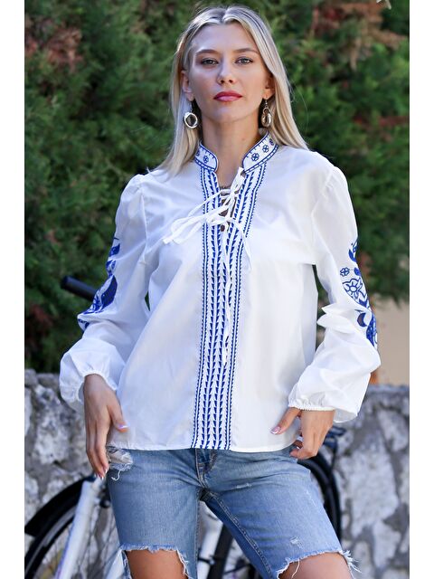 Chiccy Beyaz Hakim Yaka Balon Kol Bağlamalı Yaka Ve Kol Ucu Nakışlı Dokuma Casual Bluz - S000358675-20063