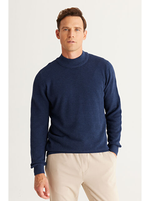 AC&Co / Altınyıldız Classics Erkek İndigo Recycle Standart Fit Normal Kesim Yarım Balıkçı Yaka Pamuklu Jakarlı Triko Kazak - S000394535-23093