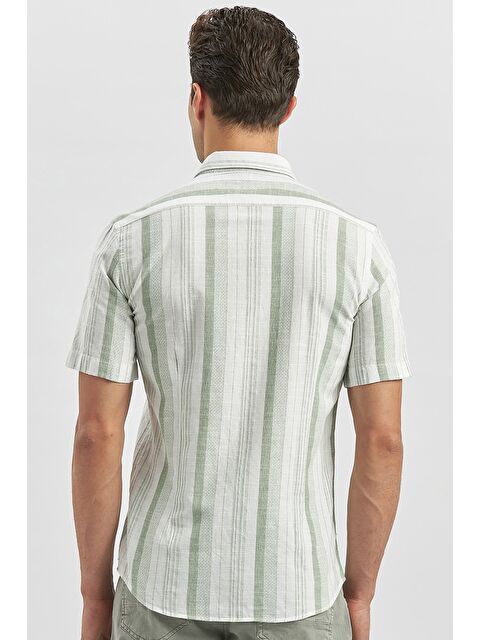 İMZA Koyu Yeşil Kısa Kollu Çizgili Armürlü Pamuklu Casual Slim Fit Dar Kesim Gömlek 1004240243 - S000356791-19416
