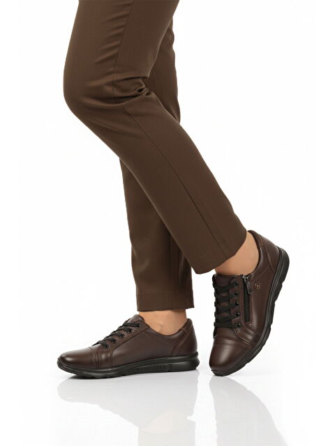 Ayakmod Kahve Hakiki Deri Anatomik Kadın Casual Ayakkabı 635 Z - S000530413-19413