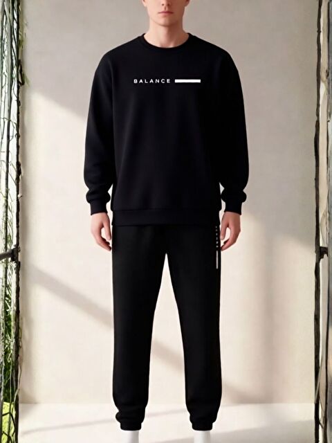 Trendseninle Erkek Tam Siyah Balance Baskılı Bisiklet Yaka Alt Üst Eşofman Takımı - S000492817-19351