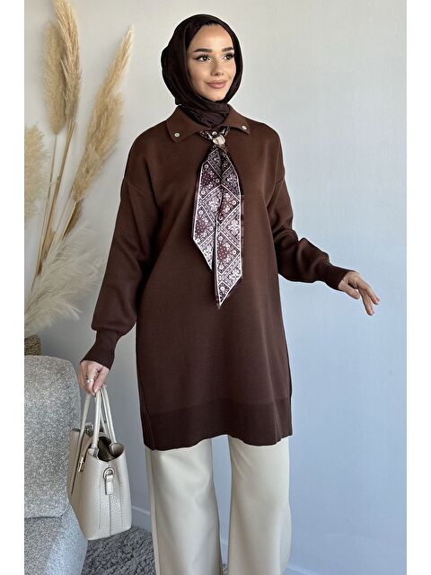 Julude Gülseli Polo Yaka Fular Aksesuarlı Tesettür Triko Tunik - S000491726-19413