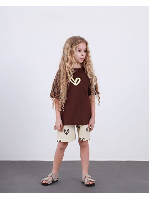 carla10 Kız Çocuk Kalp Baskılı Şort T-Shirt Alt Üst Takım Kahve