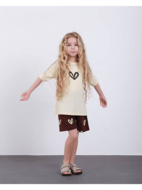 carla10 Kız Çocuk Kalp Baskılı Şort T-Shirt Alt Üst Takım Bej