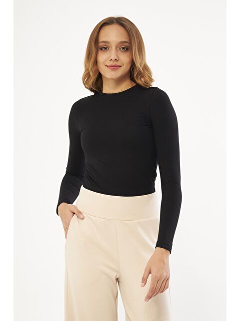 Chandraswear Siyah Kadın Basic Yuvarlak Yaka Uzun Kollu Bluz - Floris - S000127240-19351