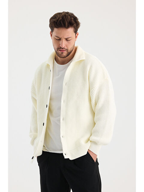 Tarz Cool Erkek Düğme Detaylı Regular Fit Hırka - S000150021-19966