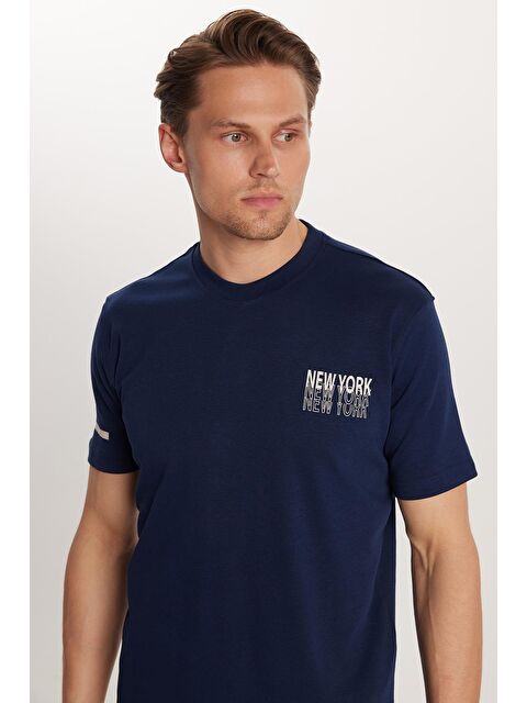 TUDORS Erkek Slim Fit Dar Kesim Pamuklu Düz Basic Baskılı Bisiklet Yaka Lacivert Tişört - S000519451-21164