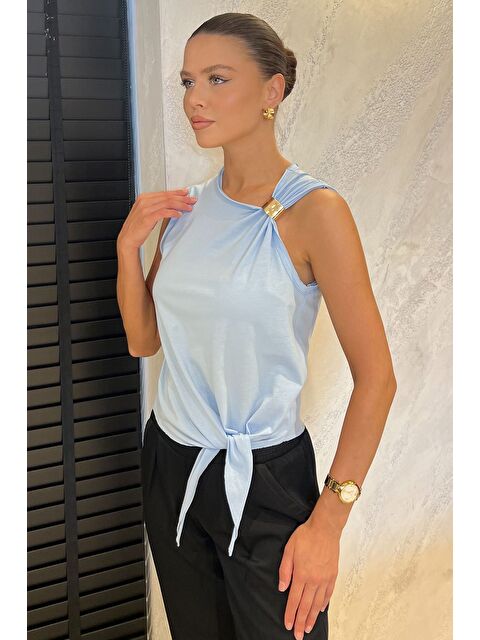 Gülseli Ön Bağlamalı Omuz Tokalı Kadın Bluz - S000425503-17234