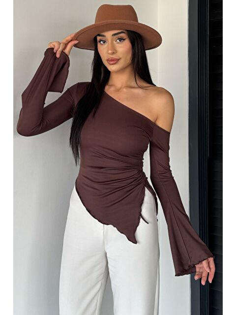 Gülseli Bel Büzgülü Asimetrik Kesim Kadın Bluz - S000469730-19413