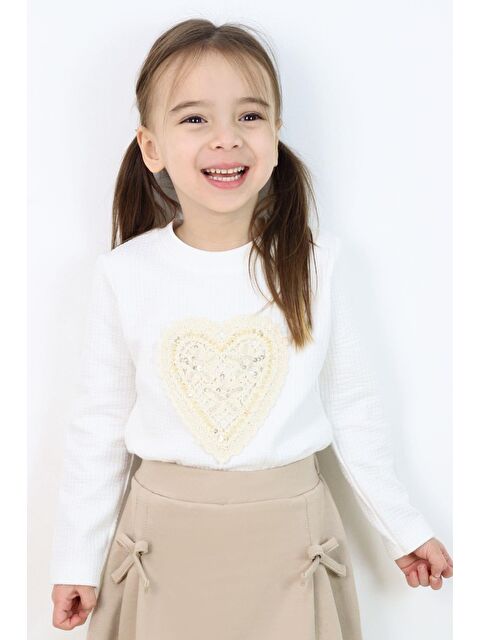 Breeze Kız Çocuk Uzun Kollu Tişört Dantel Aplike Kalp Armalı Pullu Ekru (4-8 Yaş) - S000526867-19965