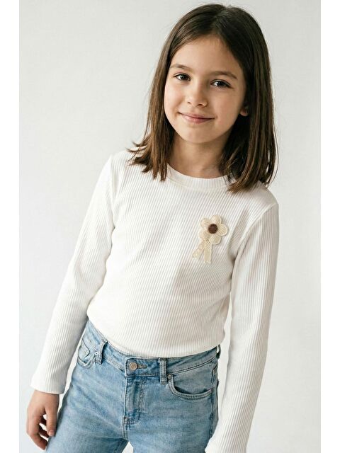 Breeze Kız Çocuk Uzun Kollu Tişört Çiçek Aplike Armalı Ekru (5-10 Yaş) - S000526870-19965