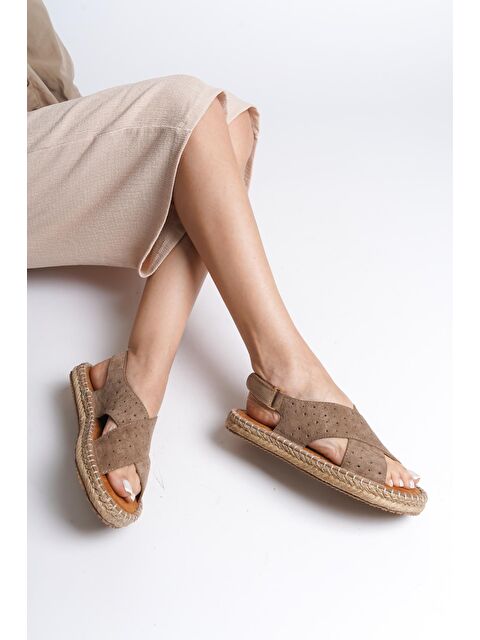 Capone Outfitters Çapraz Bantlı Kadın Espadril Sandalet - S000158320-26429