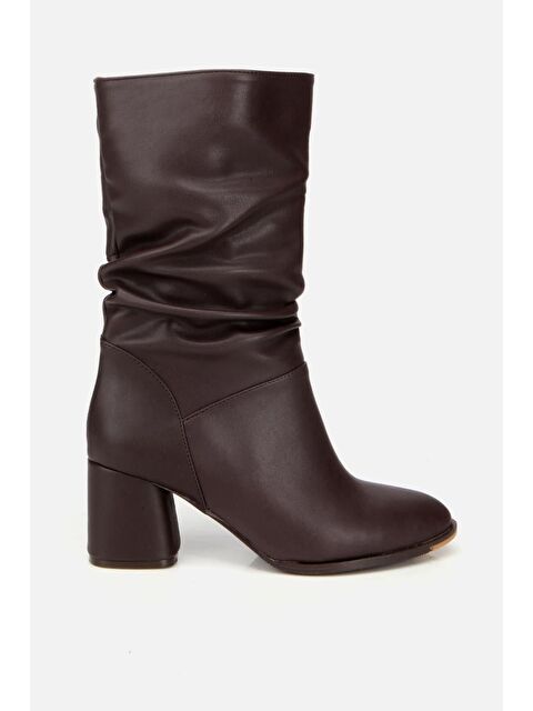 Yaya By Hotiç Kadın Kahverengi Kırışık Görünümlü Diz Altı Topuklu Bot - S000491773-19413