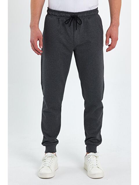Mmetalic Antrasit Arka Cep Etiket Detaylı Paça Lastikli Regular Fit Erkek Büyük Beden Jogger Eşofman Altı - S000228970-29666