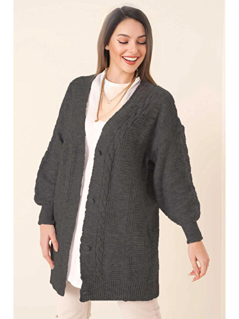 Hazelin Kadın Gri Saç Örgü Desen Uzun Düğmeli Rahat Kesim Triko Hırka HZL23W-BD1100691 - S000049701-20600
