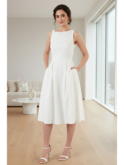 Lela Regular Fit Bisiklet Yaka Cepli Pileli Midi Boy Kadın Elbise 6111963 - S000445895-19965