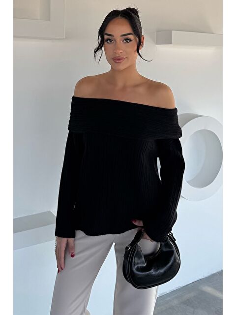 Gülseli Kadın Madonna Yaka Kendinden Çizgi Desenli Triko Bluz - S000469773-19351