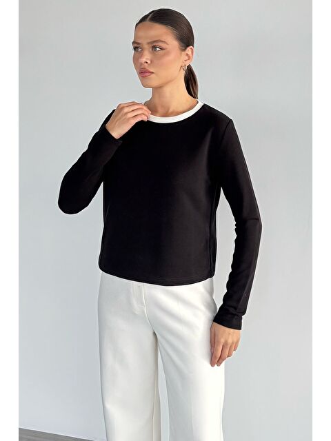 Gülseli Kadın Yaka Şeritli Bisiklet Yaka Sweatshirt - S000469776-19351