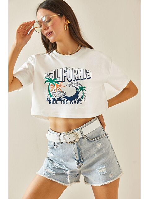 Xhan Beyaz Baskılı Bisiklet Yaka Crop Tişört 5YXK1-48565-01 - S000207150-20063