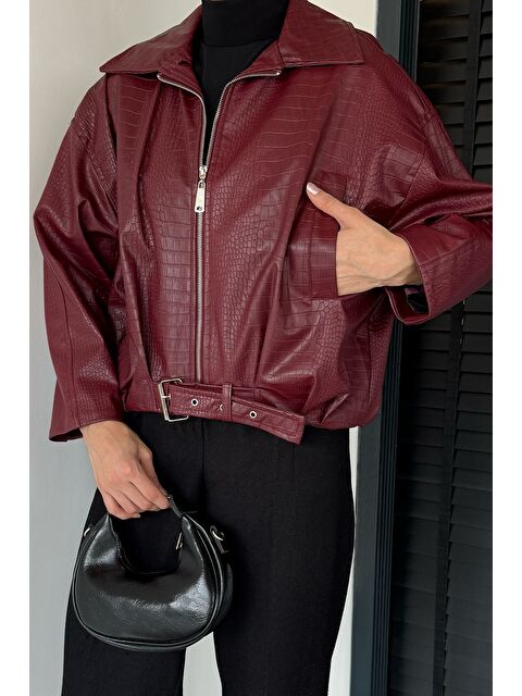 Gülseli Kadın Çift Cepli Kemer Detaylı Kendinden Desenli Suni Deri Ceket - S000469807-19951