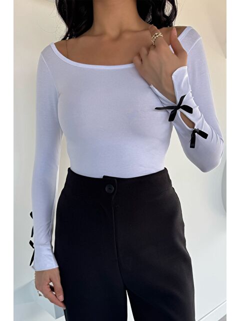 Gülseli Kadın Kol Ucu Fiyonk Detaylı Elastanlı Bluz - S000469809-20063