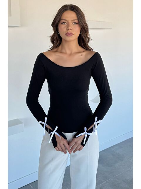 Gülseli Kadın Kol Ucu Fiyonk Detaylı Elastanlı Bluz - S000469809-19351