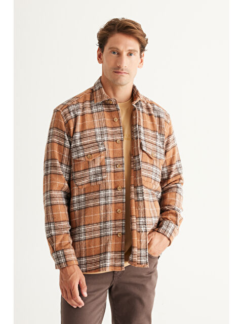 AC&Co / Altınyıldız Classics Erkek Vizon Oversize Fit Geniş Kesim Düğmeli Yaka Ekose Gömlek Ceket - S000394638-26429