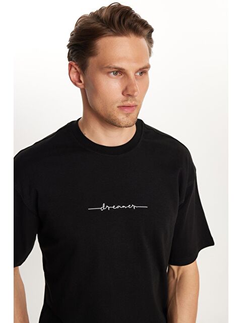 TUDORS Erkek Slim Fit Dar Kesim Pamuklu Baskılı Siyah Bisiklet Yaka Tişört - S000519493-19351