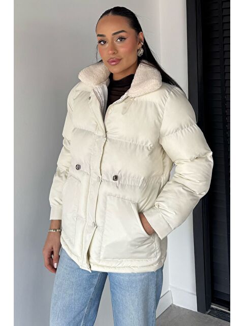 Gülseli Pelüş Yaka Detaylı Astarlı Kadın Şişme Mont - S000469823-19966