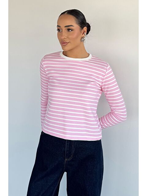 Gülseli Kadın Bisiklet Yaka Çizgi Desenli Sweatshirt - S000469775-20024