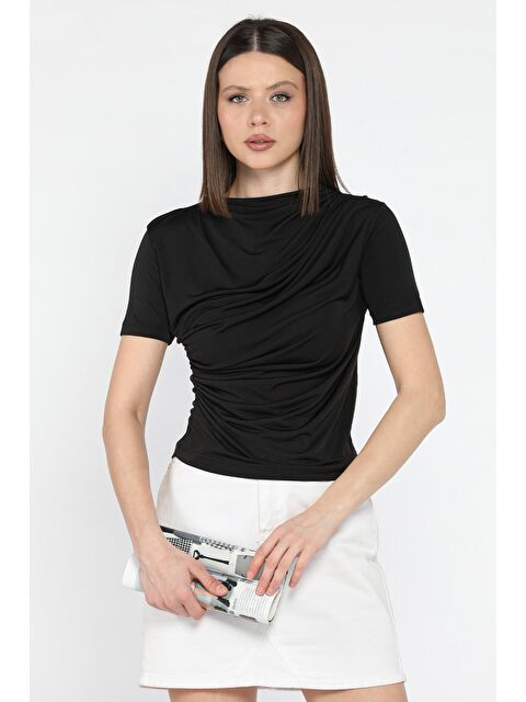 Gülseli Kadın Omuz Ve Bel Drapeli Kısa Kol Bluz - S000379816-19351