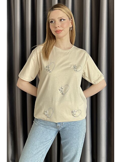 Gülseli Kalpli Taş Detaylı Kadın Tişört - S000379924-19928