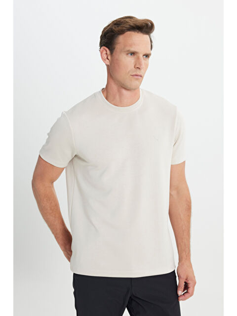 Altınyıldız Classics Erkek Bej Standart Fit Normal Kesim Bisiklet Yaka Esnek Tişört - S000491178-19928