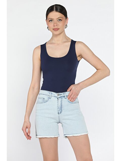 Gülseli Kadın Paça Püsküllü Yüksek Bel Jean Şort - S000379931-3642