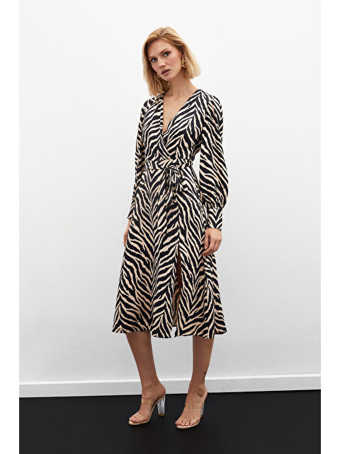 SATEEN Zebra Desenli Kuşaklı Saten Elbise - Siyah - S000324172-19351