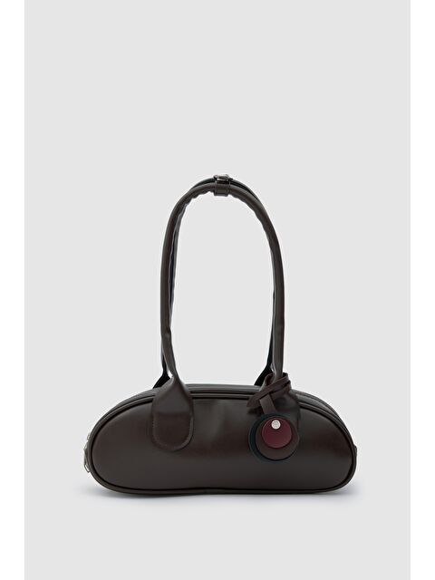Shulebags Lisse Charmlı Oval Baget Çanta Acı Kahve