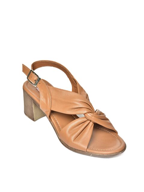 Fox Shoes P5554501 Taba Kadın Sandalet