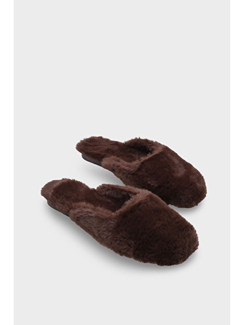 Capone Outfitters Cecile Kadın Pelüş Burnu Kapalı Terlik - S000514276-19413